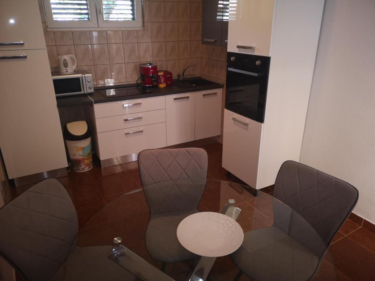 Apartment Ivana Biograd Na Moru Εξωτερικό φωτογραφία